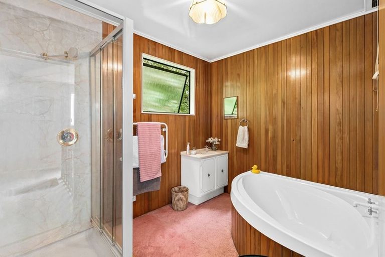 Photo of property in 15 Karaka Street, Eastbourne, Lower Hutt, 5013