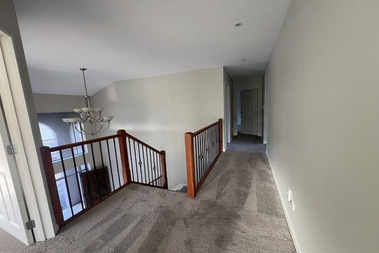 Photo of property in 10 Ballymore Drive, Pinehill, Auckland, 0632