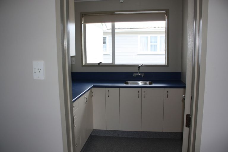 Photo of property in 17a Bradshaw Street, South Dunedin, Dunedin, 9012