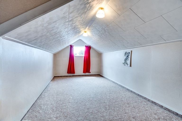 Photo of property in 110 Avondale Road, Taradale, Napier, 4112