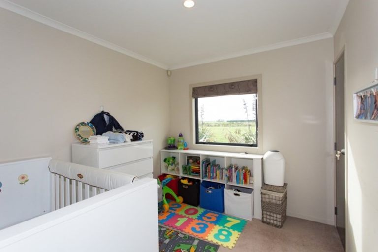 Photo of property in 10 Rosemount Road, Waverley, 4591