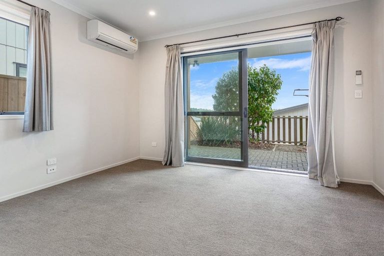 Photo of property in 44 Pukewhero Rise, Westgate, Auckland, 0614