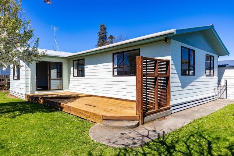 Photo of property in 2/8 Eltham Road, Blenheim, 7201