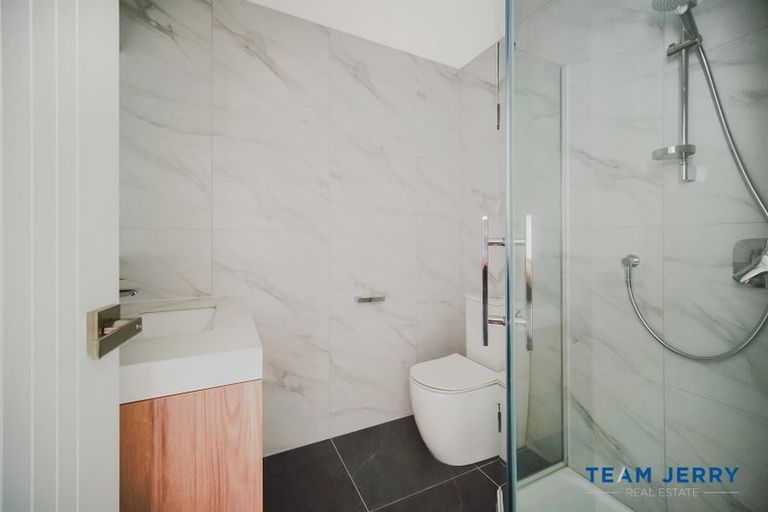 Photo of property in 7/24 Tomo Street, New Lynn, Auckland, 0600