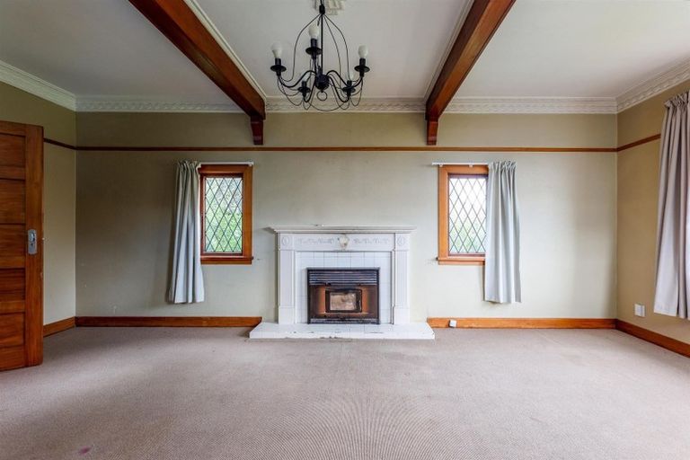 Photo of property in 1 Edward Street, Dannevirke, 4930