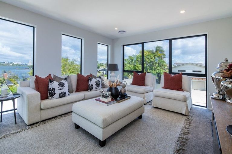 Photo of property in 12a Eric Price Avenue, Takapuna, Auckland, 0620