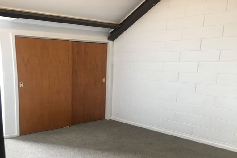 Photo of property in Paddington Apartments, 9/15 Mckinley Crescent, Brooklyn, Wellington, 6021