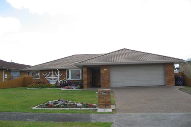 Photo of property in 5 Aristoy Close, Conifer Grove, Takanini, 2112