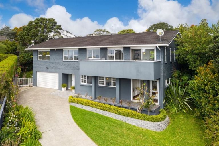 Photo of property in 11 Ponui Place, Mairangi Bay, Auckland, 0630