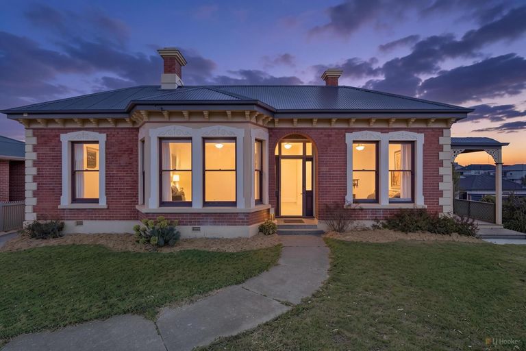 Photo of property in 104 North Street, Seaview, Timaru, 7910