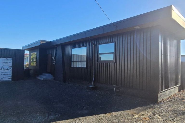Photo of property in 75 Kitchener Street, Gore, 9710