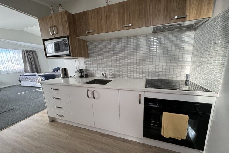 Photo of property in 57 James Foley Avenue, Pirimai, Napier, 4112