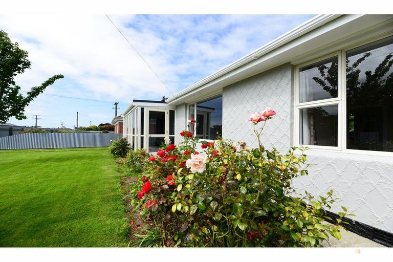 Photo of property in 43 Harris Street, Waimate, 7924