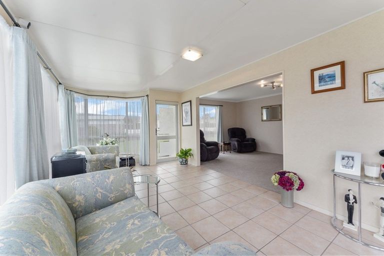 Photo of property in 3 Rimu Street, Levin, 5510