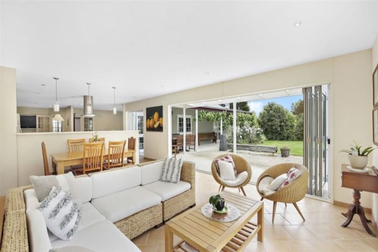 Photo of property in 152 Ashworths Road, Amberley, 7481