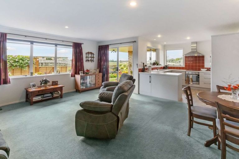 Photo of property in 27 Malta Crescent, Katikati, 3129