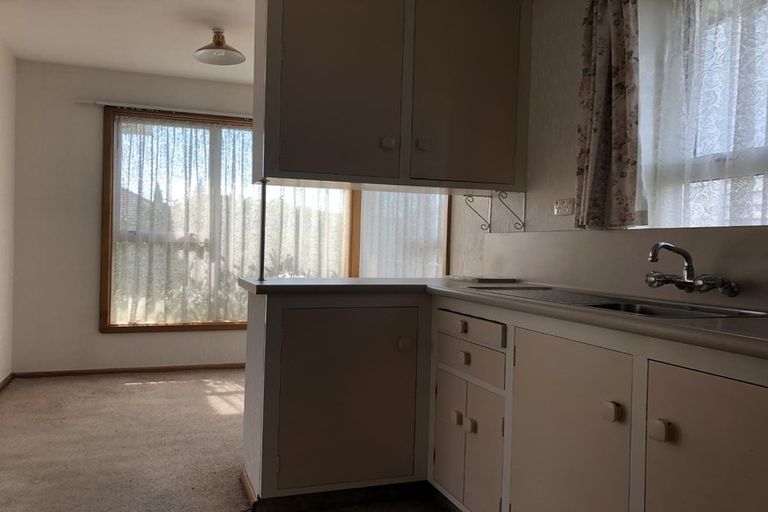 Photo of property in 6 Owens Terrace, Upper Riccarton, Christchurch, 8041