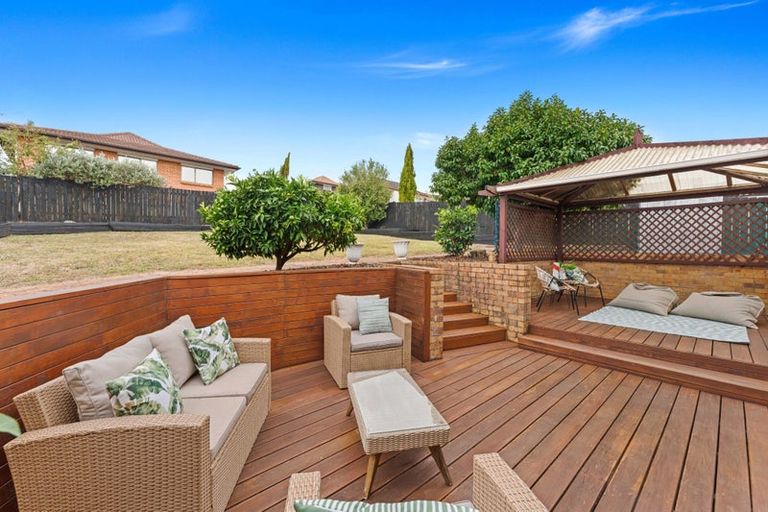 Photo of property in 19 Venus Place, Half Moon Bay, Auckland, 2012