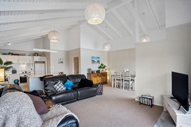 Photo of property in 11 Moana Drive, Tanners Point, Katikati, 3177