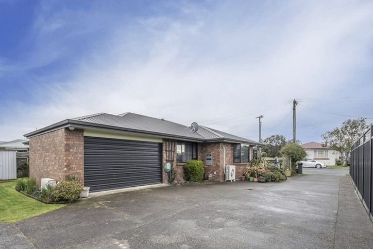 Photo of property in 37 Renfrew Street, Waikiwi, Invercargill, 9810