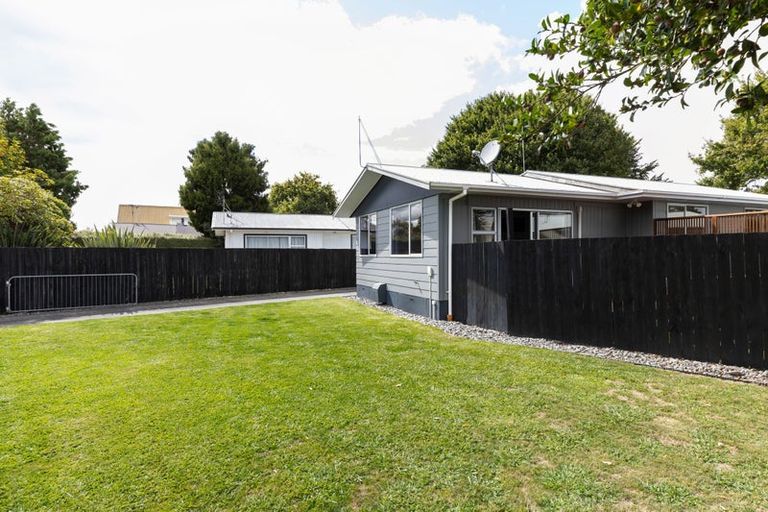 Photo of property in 103 Collins Road, Melville, Hamilton, 3206