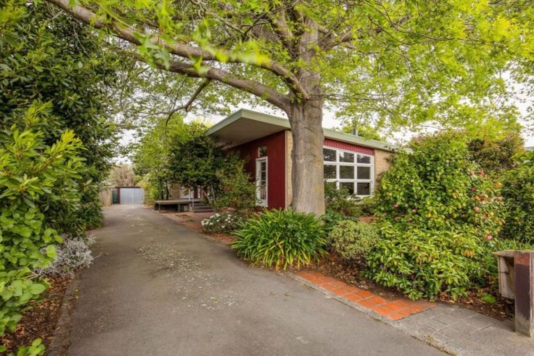 Photo of property in 50 Waitikiri Drive, Parklands, Christchurch, 8083