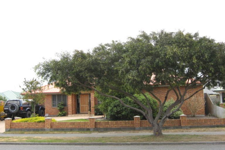 Photo of property in 31 Forest Drive, Parklands, Christchurch, 8083