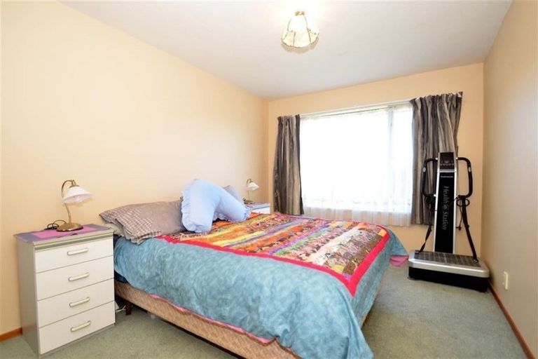 Photo of property in 32 Kintyre Drive, Broomfield, Christchurch, 8042