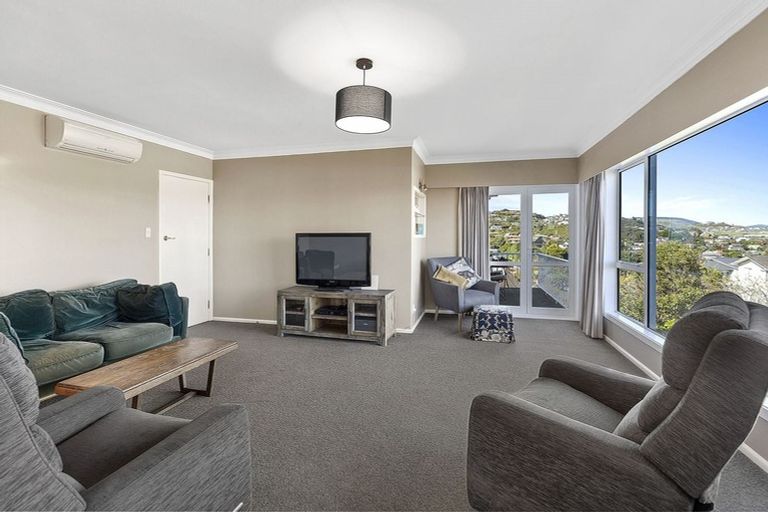Photo of property in 2 Eskdale Road, Papakowhai, Porirua, 5024