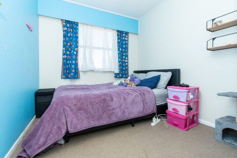 Photo of property in 48 Mears Road, St Andrews, Hamilton, 3200