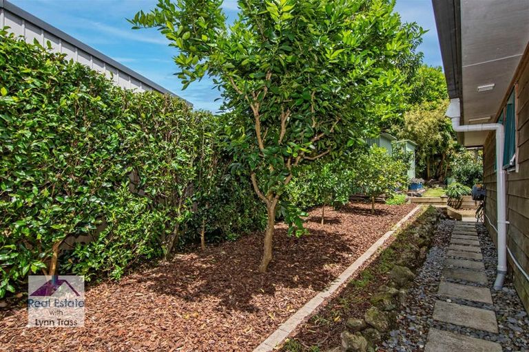 Photo of property in 11e Lupton Avenue, Kensington, Whangarei, 0112