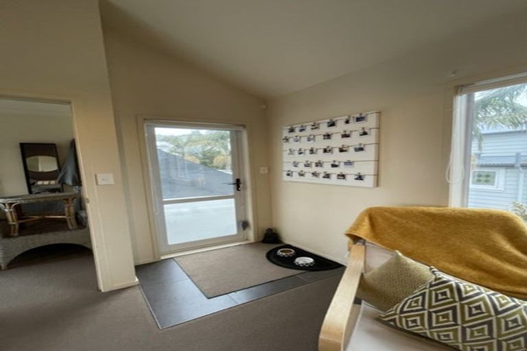 Photo of property in 11 Coronation Street, Belmont, Auckland, 0622