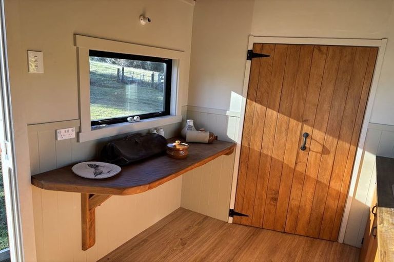 Photo of property in 2 Hill Street, Macraes, Palmerston, 9483