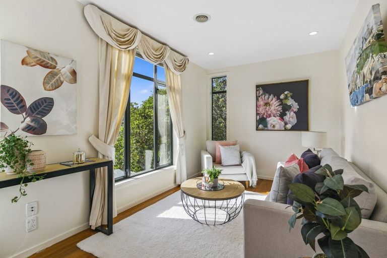 Photo of property in 3/67 Bolton Street, Kelburn, Wellington, 6012