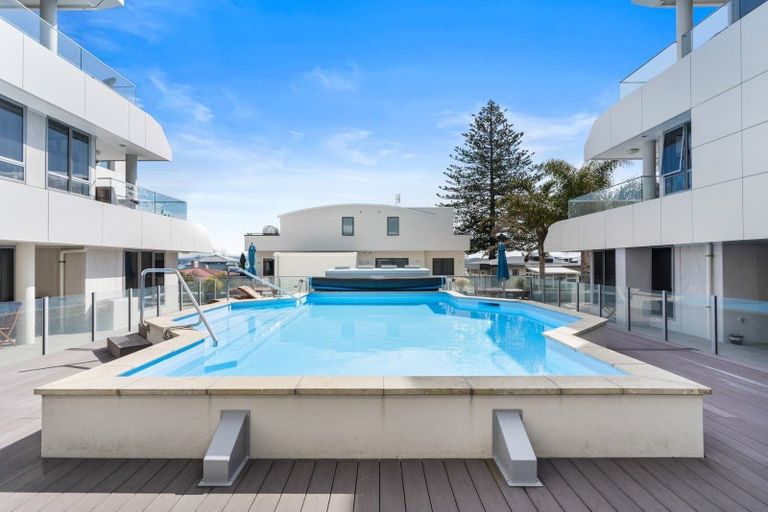 Photo of property in Anchorage Apartments, 411/36 Victoria Road, Mount Maunganui, 3116