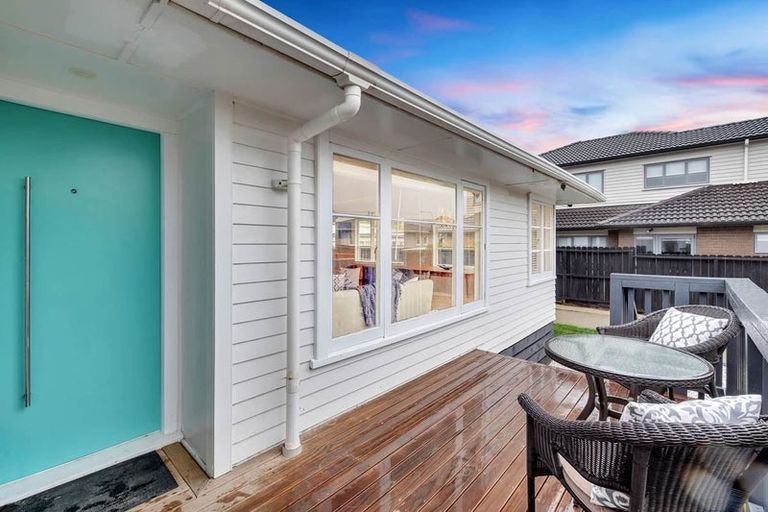 Photo of property in 9c Edwards Avenue, Henderson, Auckland, 0610