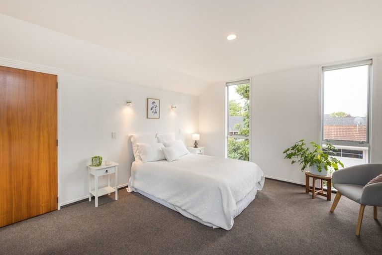 Photo of property in 29 Montgomery Terrace, Hokowhitu, Palmerston North, 4410