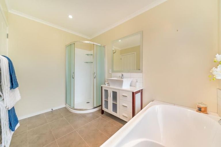 Photo of property in 4 Winifred Way, Belmont, Lower Hutt, 5010