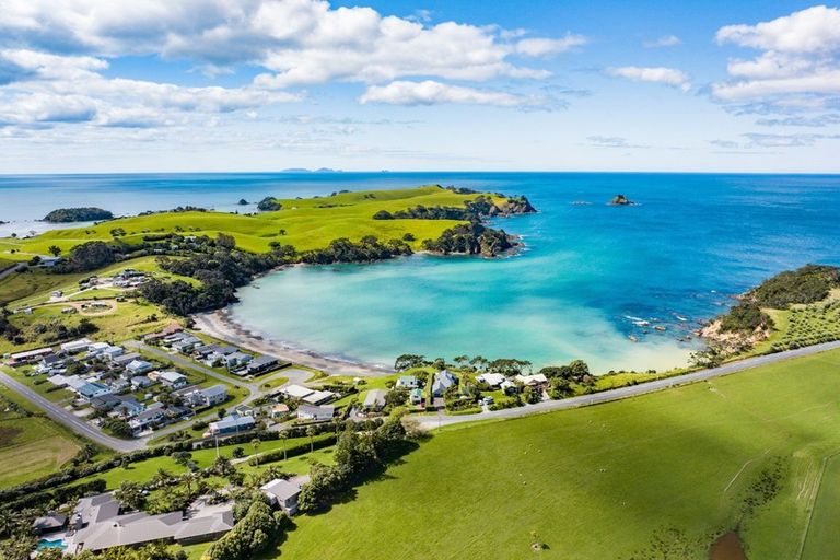 Photo of property in 730 Taiharuru Road, Taiharuru, Onerahi, 0192