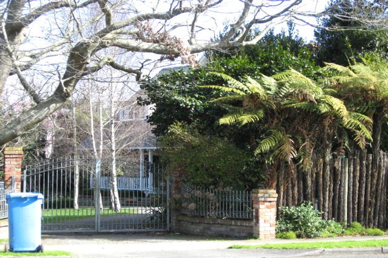 Photo of property in 10 Macarthur Street, Levin, 5510