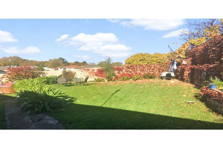 Photo of property in 7 Leeton Drive, Waipukurau, 4200