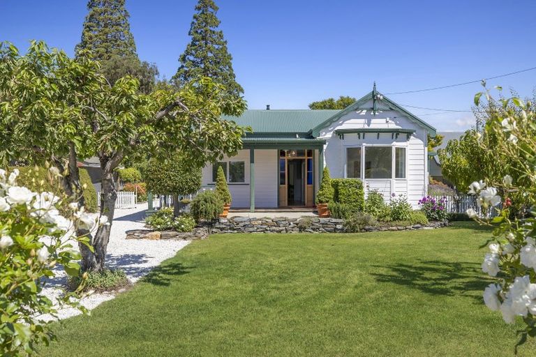 Photo of property in 20 Donegal Street, Cromwell, 9310