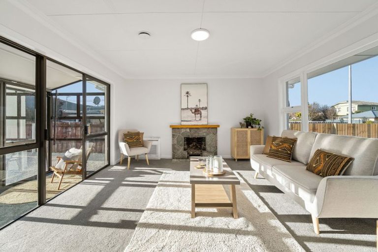 Photo of property in 265 Wainoni Road, Avondale, Christchurch, 8061