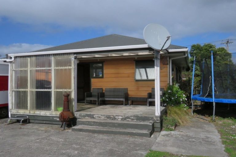 Photo of property in 23 Coates Street, Westport, 7825