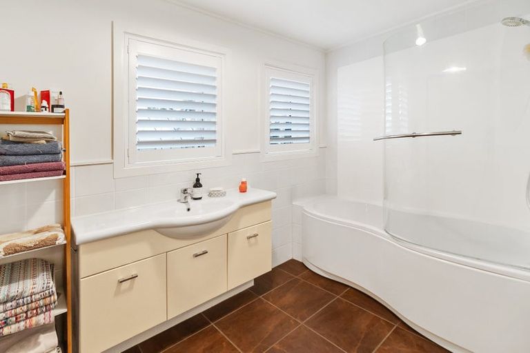 Photo of property in 82 Douglas Street, Highfield, Timaru, 7910