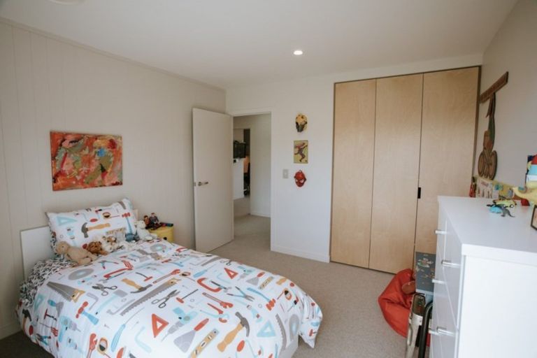 Photo of property in 15 Bargour Street, Wanaka, 9305