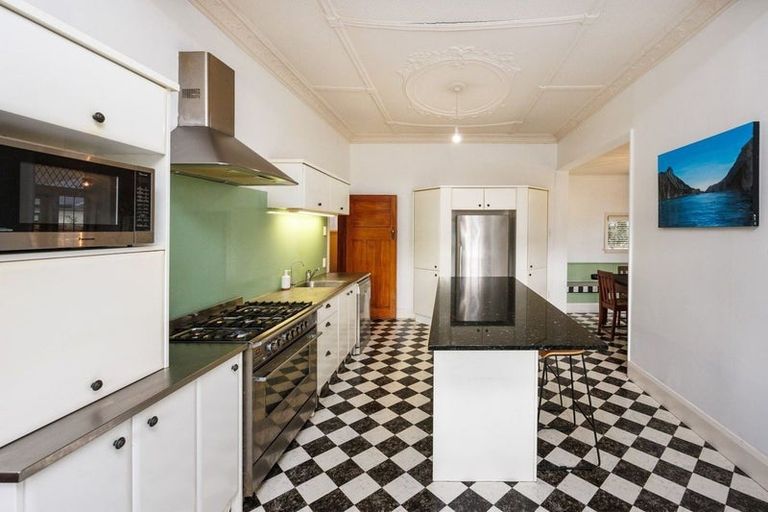 Photo of property in 292 Ruahine Street, Terrace End, Palmerston North, 4410