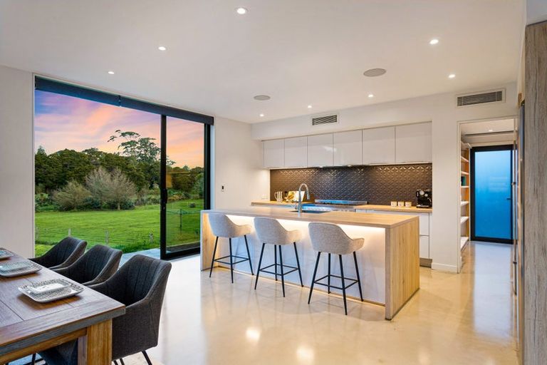 Photo of property in 22 Kahika Grove, Huapai, Kumeu, 0810