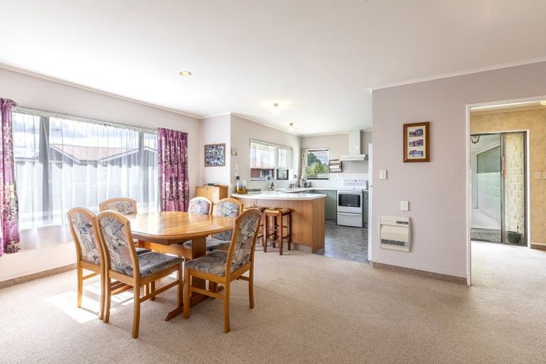 Photo of property in 10 Wellington Road, Waipukurau, 4200