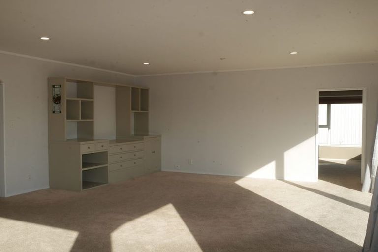 Photo of property in 13 Groves Road, Raumati Beach, Paraparaumu, 5032